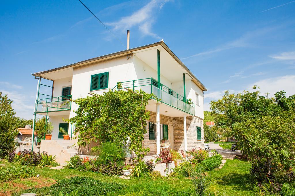 Apartments Grubisin Tribalj Екстериор снимка